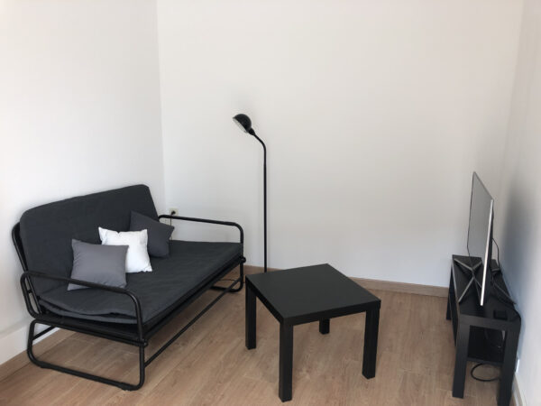 Petit T2 centre ville La Rochelle – Image 3