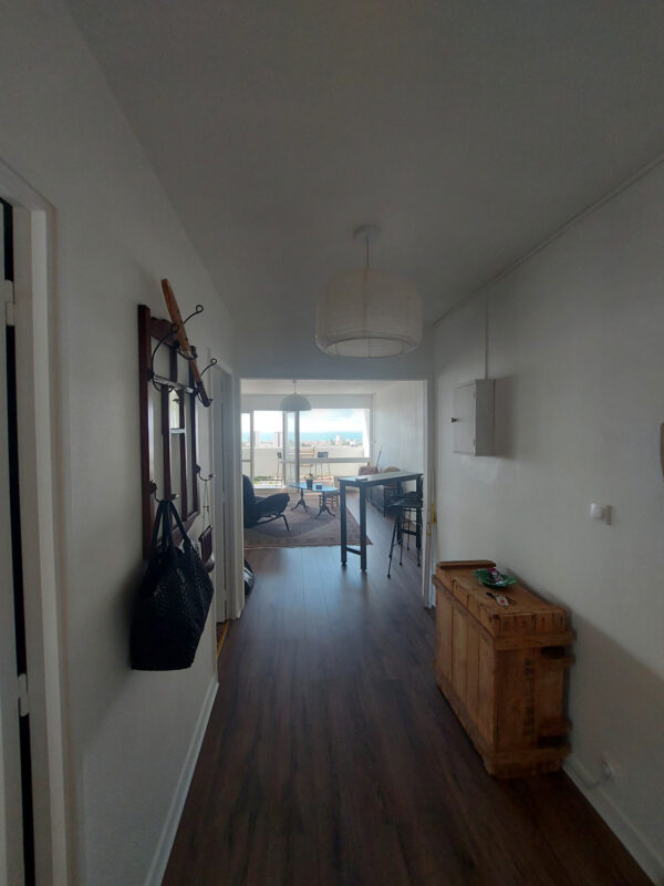Grand T2 lumineux vue mer – Image 11
