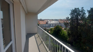 Spacieux T3 traversant quartier La Genette