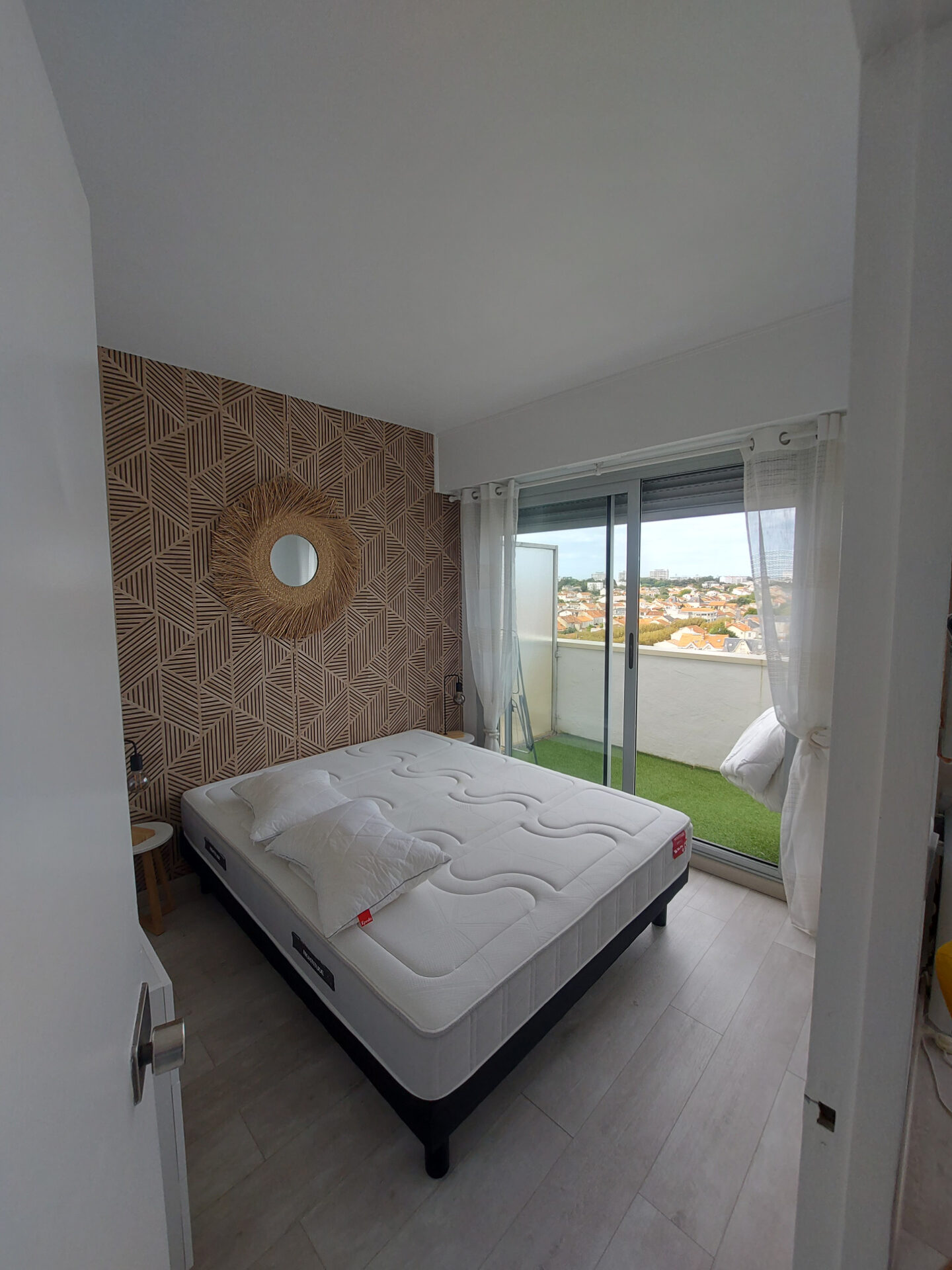 T2 rénové vue mer quartier La Genette La Rochelle – Image 9