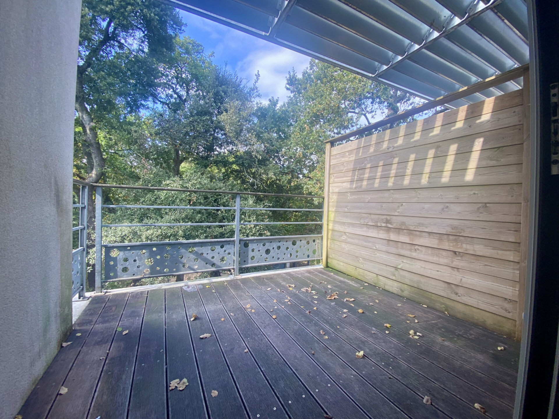 TYPE 3 EN DUPLEX AVEC TERRASSE ET STATIONNEMENTS – Image 2