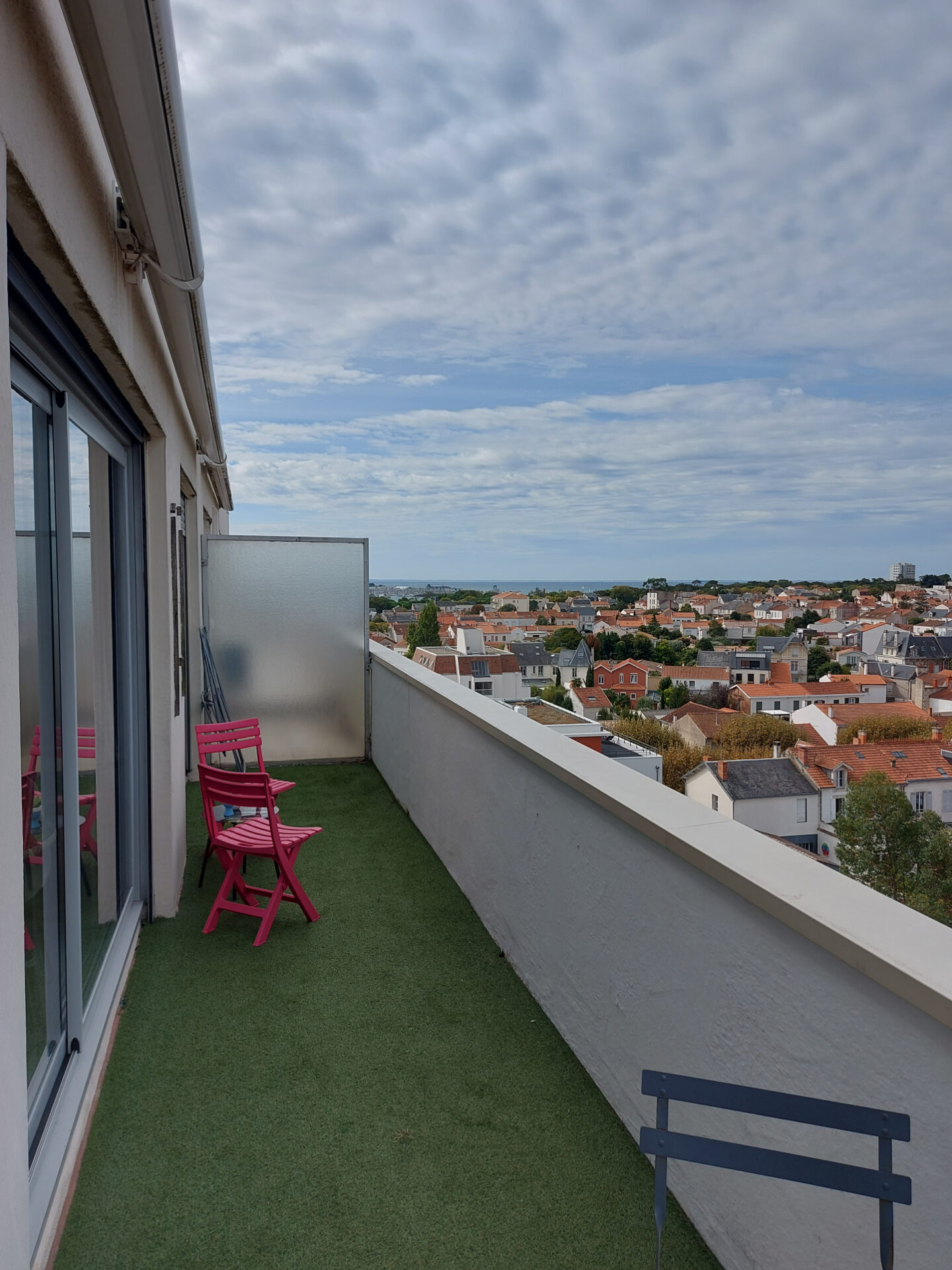 T2 rénové vue mer quartier La Genette La Rochelle – Image 12