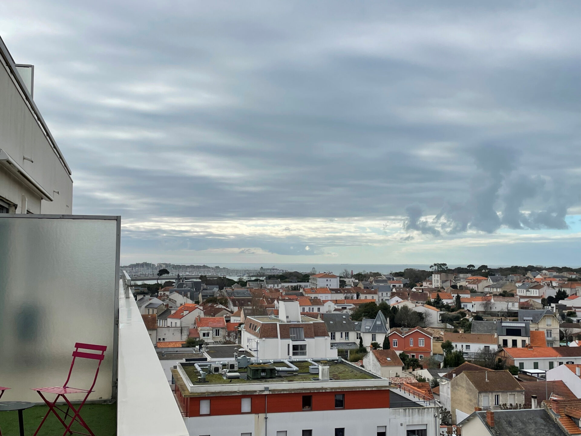 T2 rénové vue mer quartier La Genette La Rochelle – Image 14