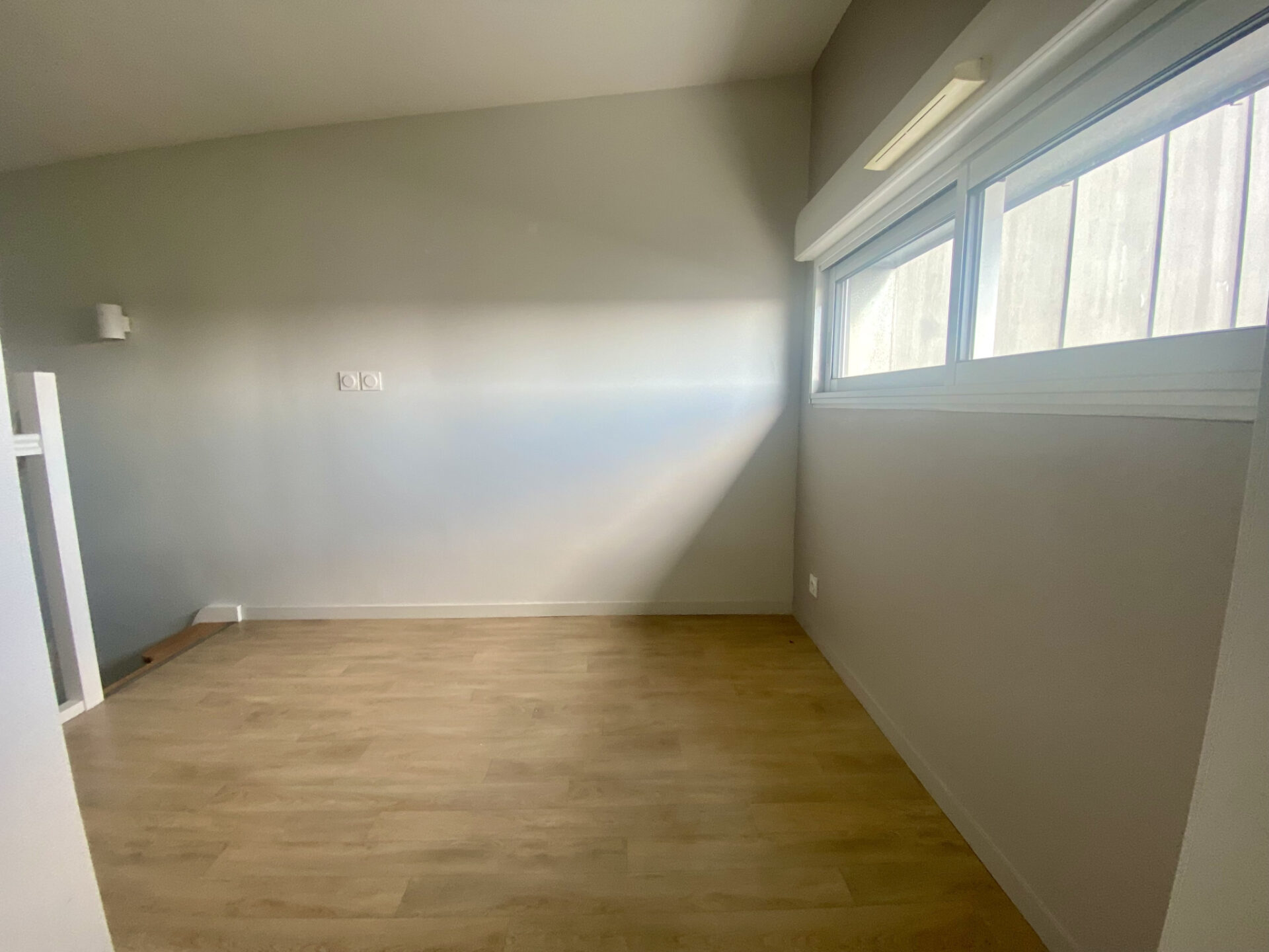 TYPE 3 EN DUPLEX AVEC TERRASSE ET STATIONNEMENTS – Image 13