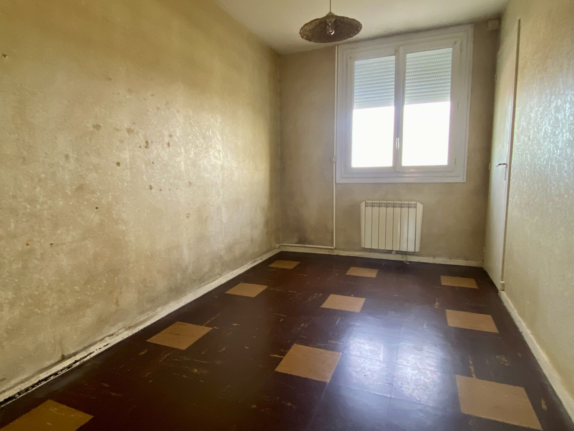 PROCHE COMMERCES ET COMMODITES - A 10 MN A PIEDS DU CENTRE VILLE – Image 9