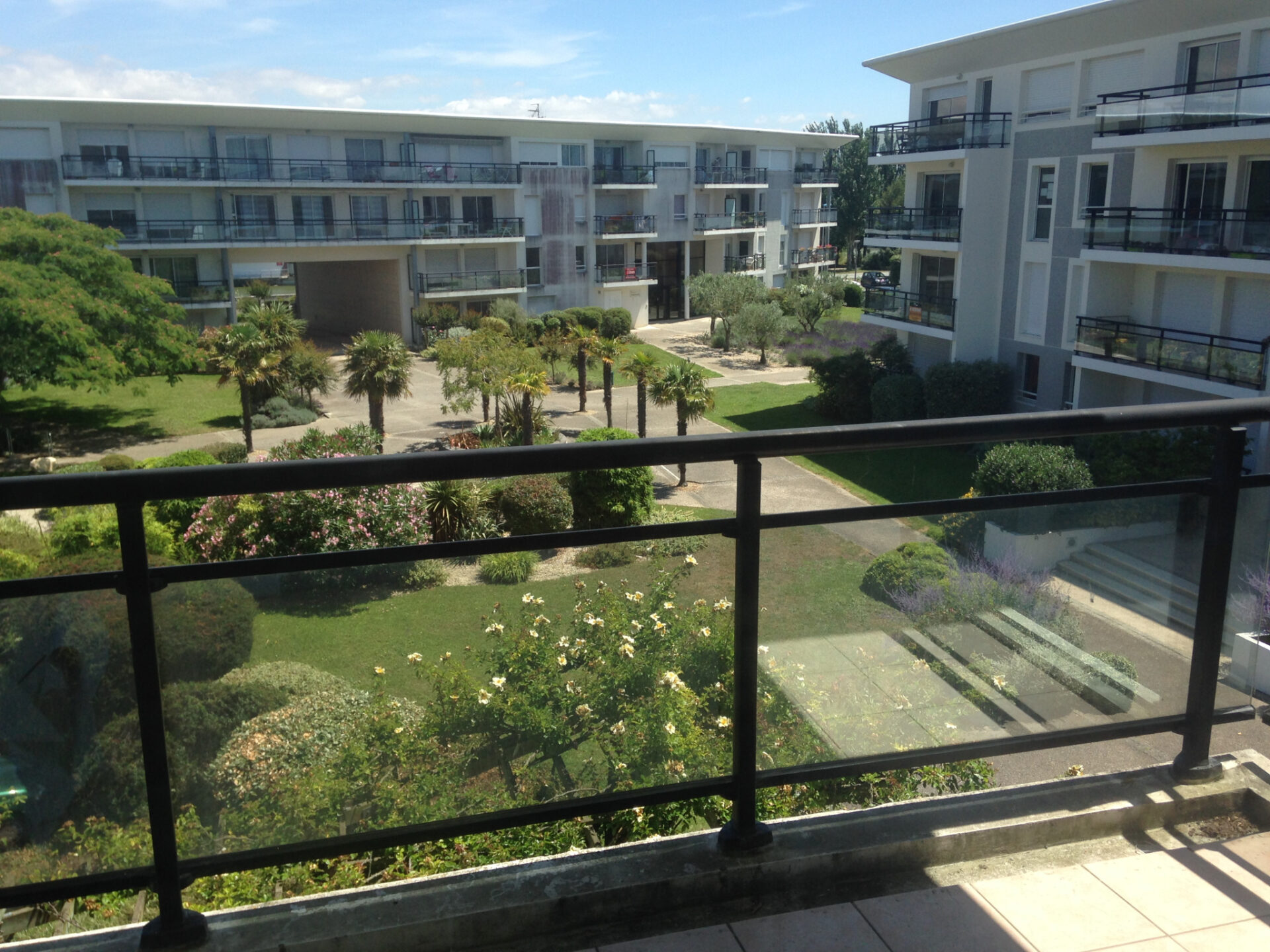 T2 avec place de stationnement La Rochelle quartier Les minimes – Image 6