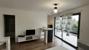 T1 avec terrasse et place de stationnement quartier les Minimes La Rochelle