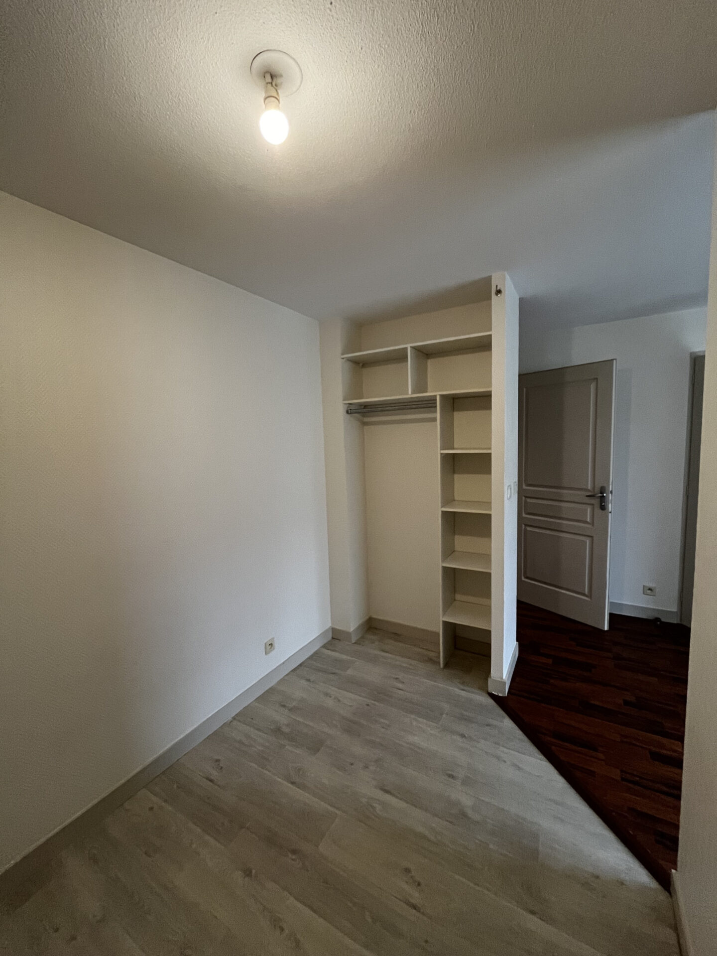 T1 bis avec terrasse et place de stationnement Aytré quartier Cottes Maille – Image 6