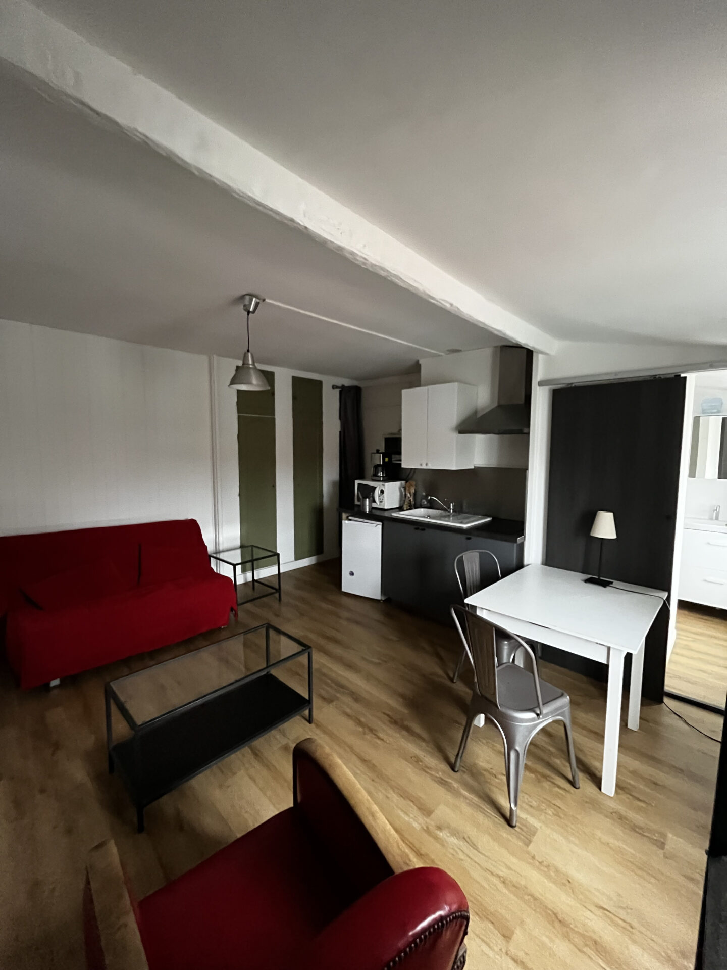 T1 en bail meublé rue des Fonderies La Rochelle – Image 3