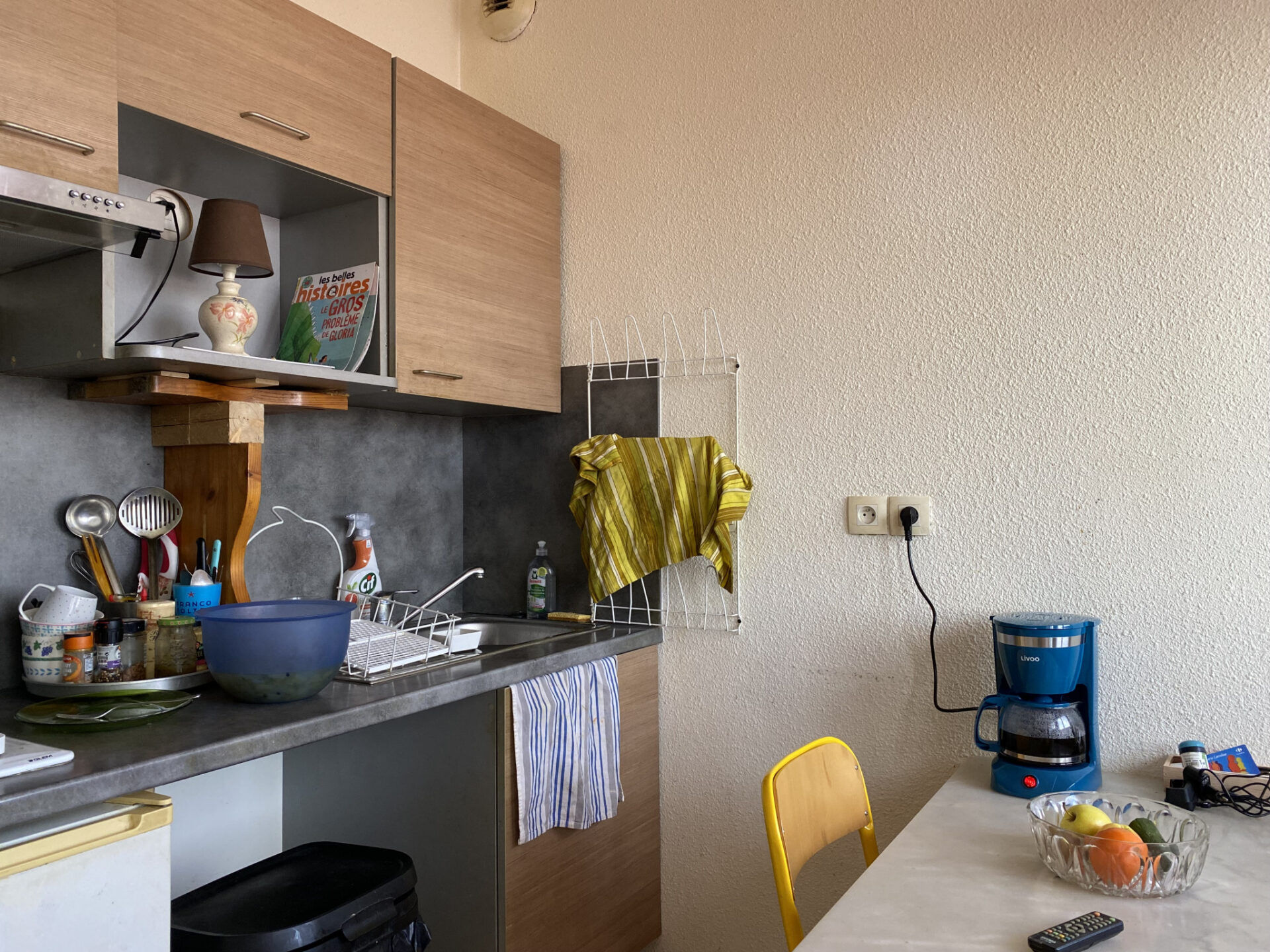 A 800 mètres du marché - Studio avec stationnement – Image 2