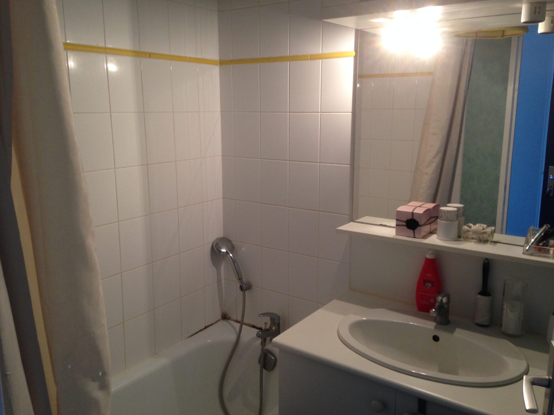 T2 avec place de stationnement La Rochelle quartier Les minimes – Image 5