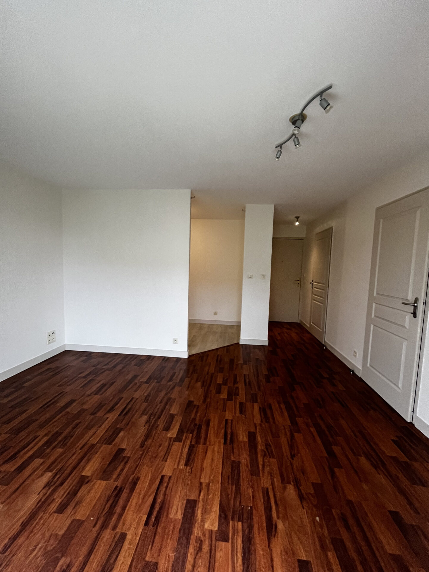 T1 bis avec terrasse et place de stationnement Aytré quartier Cottes Maille