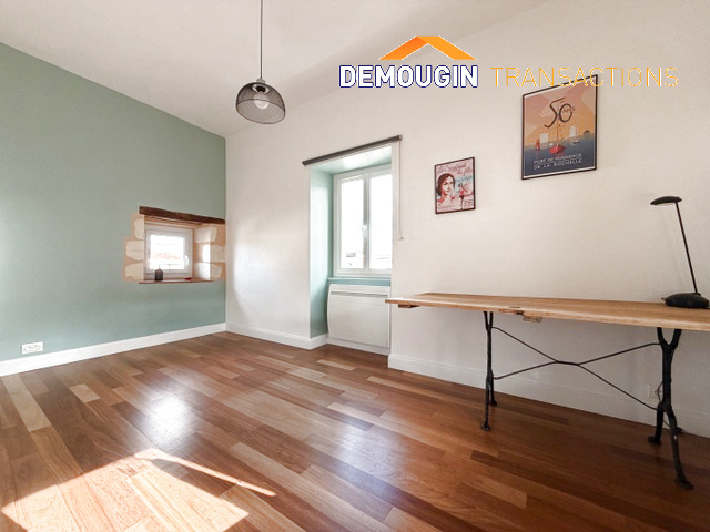 CENTRE HISTORIQUE - MARCHE CENTRAL – Image 6